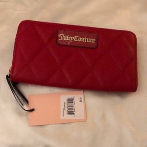 Juicy Couture Lipstick Red Faux Leather Gothic Logo Quilted Diamond ZA Wallet